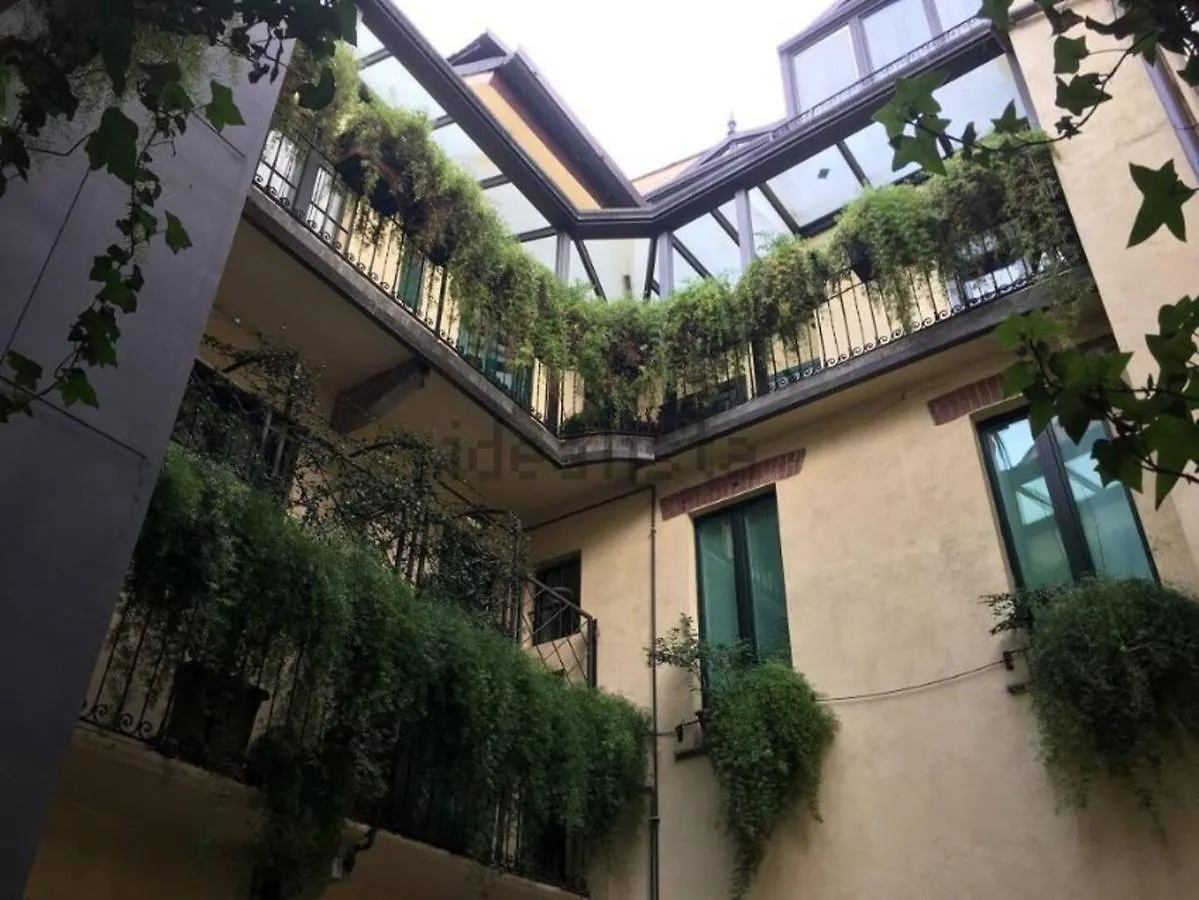 Hl Luxury Duomo Apartment - Via Torino, Montenapoleone Milan