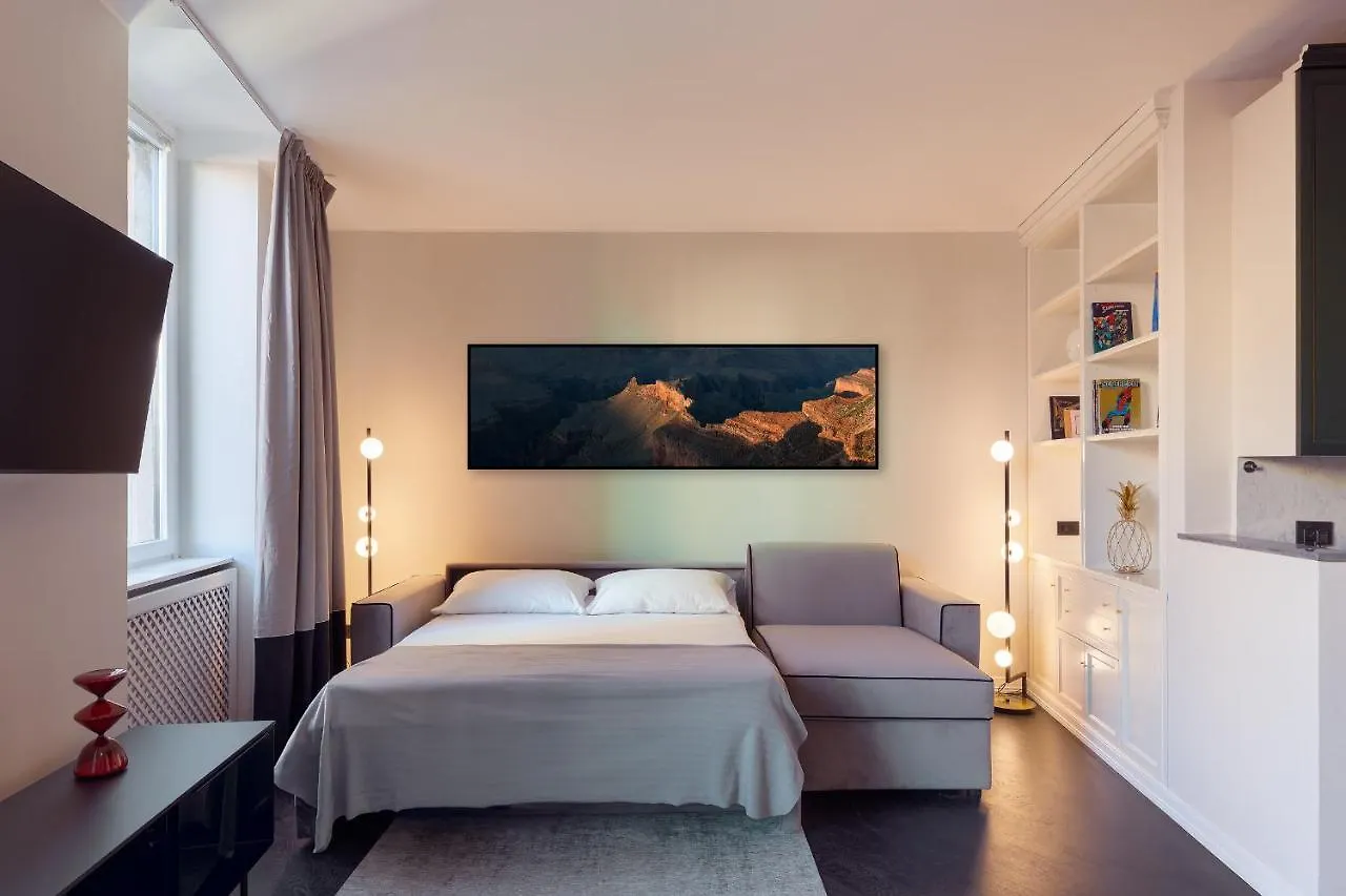 Hl Luxury Duomo Apartment - Via Torino, Montenapoleone location