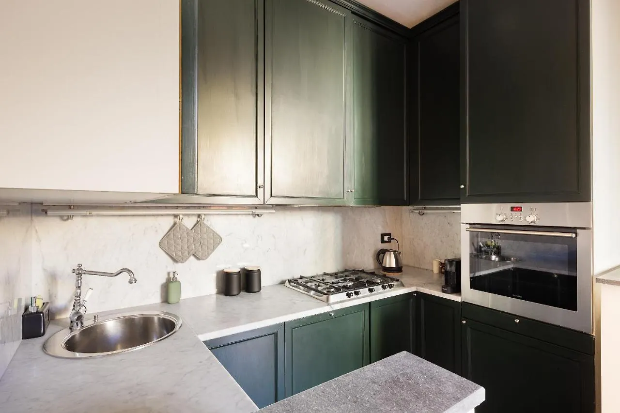 Hl Luxury Duomo Apartment - Via Torino, Montenapoleone Milan