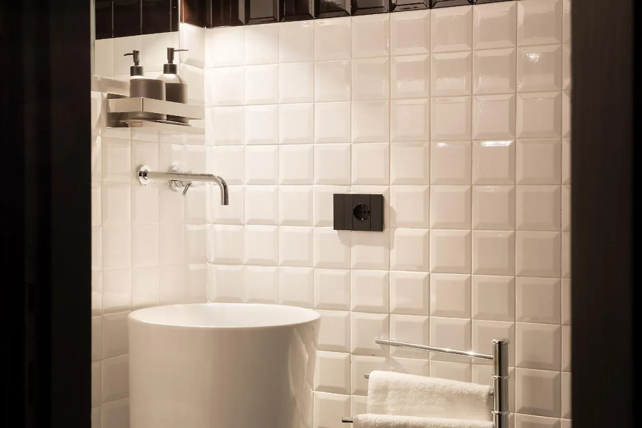 Hl Luxury Duomo Apartment - Via Torino, Montenapoleone Milan